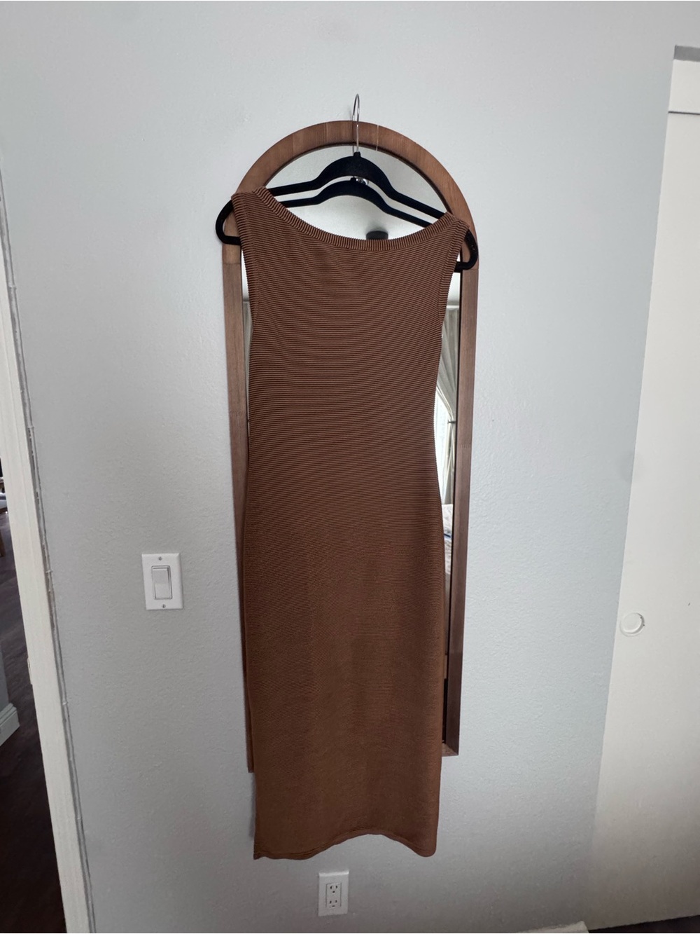 Astr Sleeveless Brown Ribbed Midi Dress